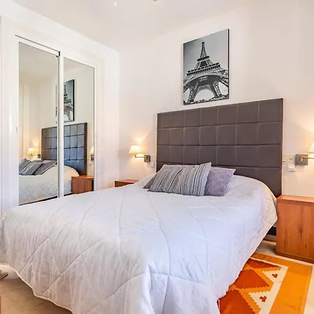 Appartement Idéal Pour Chiller Au Soleil ! *